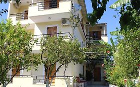 Sapfo Studios & Apartments