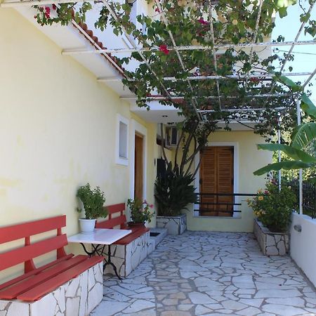 Sapfo Studios & Apartments Νυδρί Εξωτερικό φωτογραφία